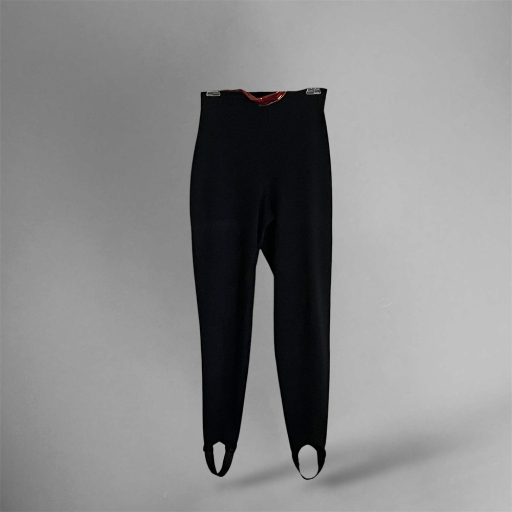 Stirrup Pants Effortless Black 80's Vintage Book-Nook Messy Hair Don't Care Look